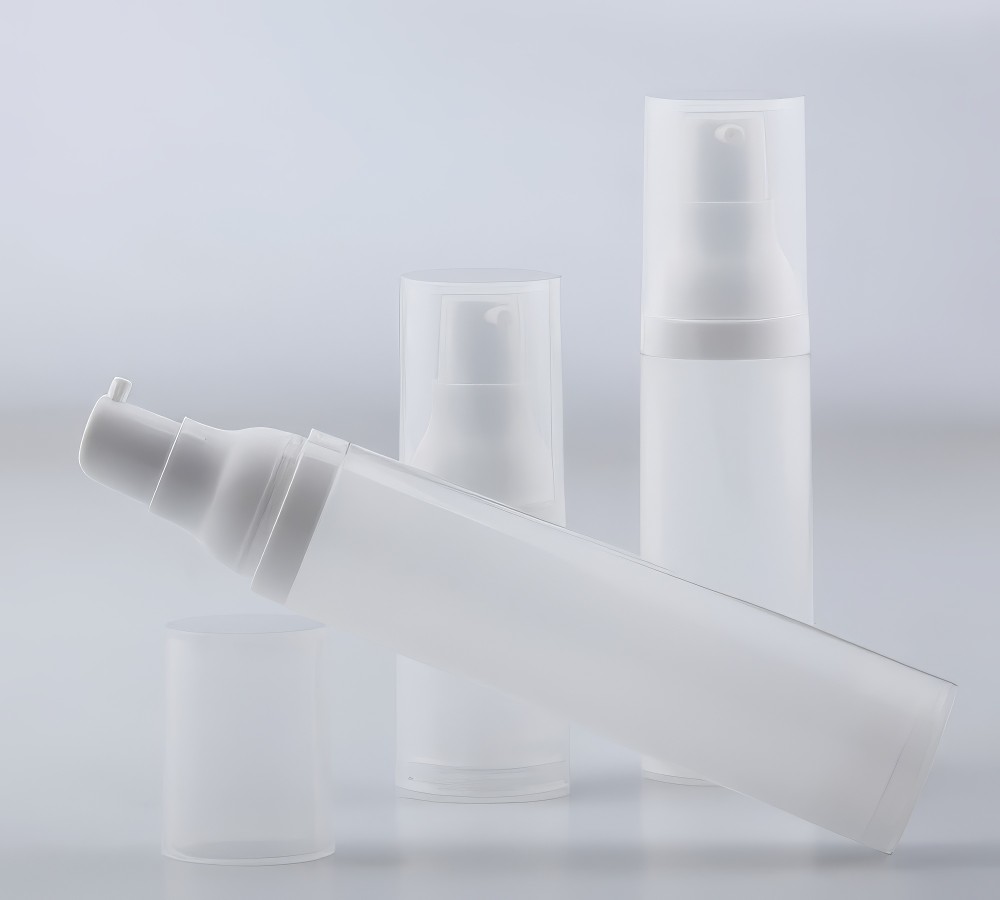 Airless bottle D075